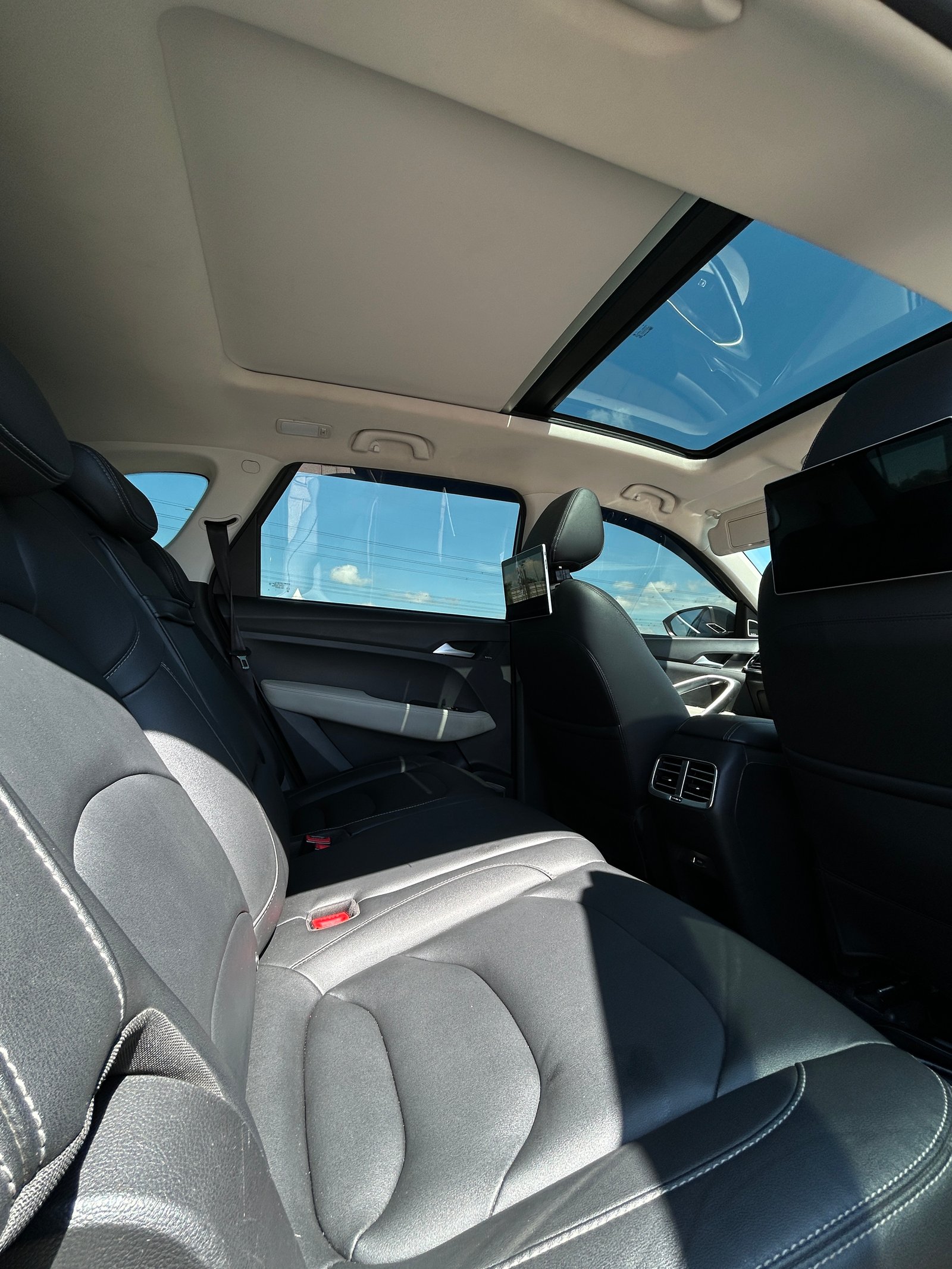 Thumbnail 8